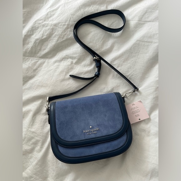 kate spade Handbags - Kate Spade Blue Crossbody